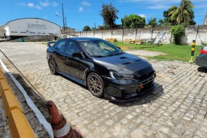 Veículo de luxo com alterações em suas características é recolhido durante operação