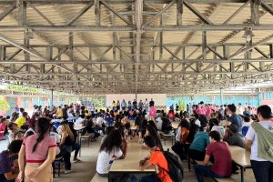 Projeto da Seprev beneficia 570 alunos de Arapiraca com instrumentos para banda de fanfarra