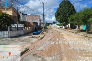 Aguas do Sertão não pode mais abrir buracos em Penedo para trocar tubulações sem restaurar o calçamento como encontrou