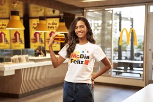 Rayssa Leal é embaixadora do McDia Feliz 2025 e representa a solidariedade das novas gerações