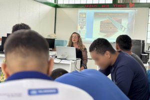 Adolescentes em medidas socioeducativas são preparados para o mercado de trabalho