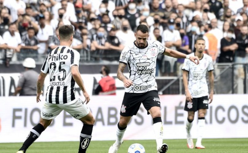 Gols de Jô e Gabriel, no segundo tempo, dão vitória merecida ao Timão (Foto: Marcos Ribolli)