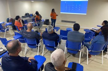 Funcionários conheceram serviços da Assistência Social e foram informados sobre o Maio Laranja. | Clara Vieira/ Ascom Semdes