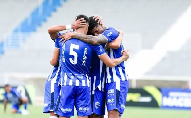 Azulinos comemoram gol de Tiago Marques (Foto: Ailton Cruz)