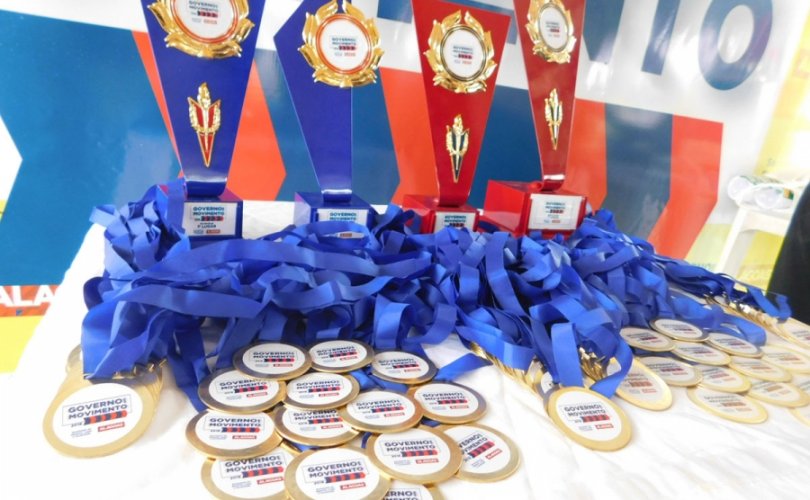 Medalhas da premiação do Governo em Movimento no Pontal da Barra