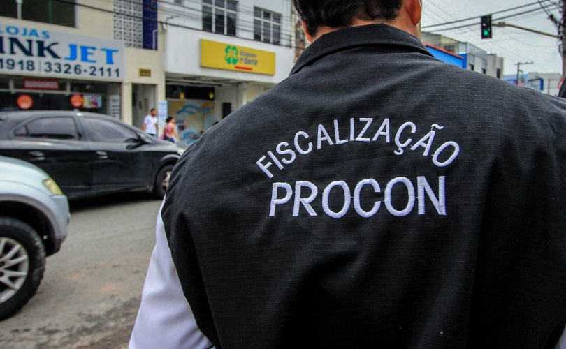 Procon Maceió realizou pesquisa de material escolar no Centro. Foto: Pei Fon/ Secom Maceió
