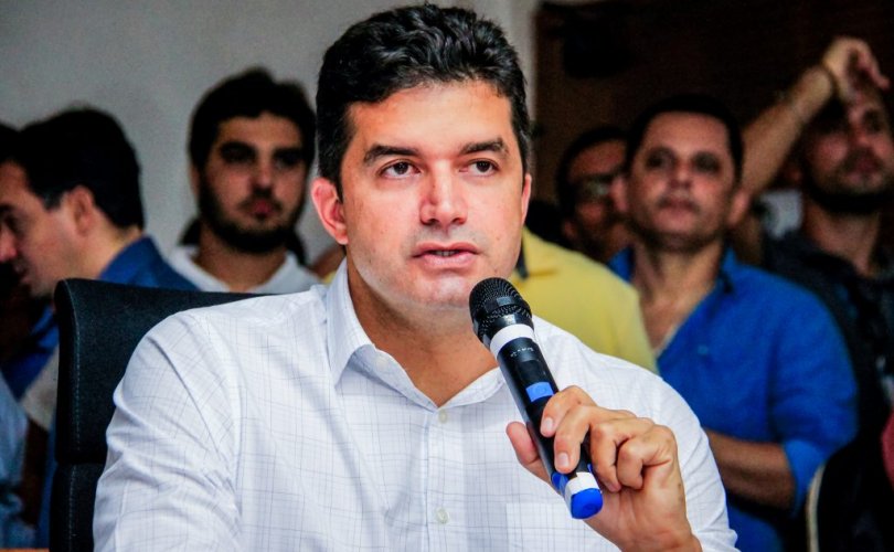 Rui Palmeira anunciou novas medidas de prevenção contra o coronavírus. Foto: Pei Fon/ Secom Maceió