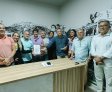 Junior Menezes sanciona lei que reajusta salário ao servidor público ainda em maio