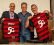 Flamengo firma parceria com Surf Telecom e TIM para levar a maior rede móvel do Brasil à torcida rubro-negra
