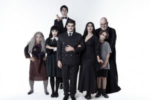 ‘Família Addams, o Musical’ promete encantar o público num espetáculo misterioso em Alagoas