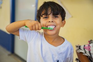 Prefeitura de Arapiraca e Ministério da Saúde levam atendimento odontológico para escolas