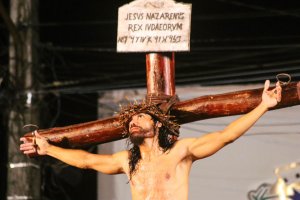 Semana Santa: Prefeitura de Taquarana promove mais uma edição da encenação da Paixão de Cristo