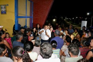 Prefeito de Palmeira se reúne com lideranças e famílias do Brivaldo Medeiros e Antônio Ribeiro