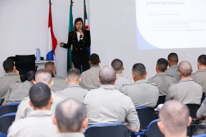Juíza Lígia Mont'Alverne palestra sobre lavratura de TCO pela Polícia Militar
