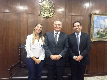 Marina Dantas e o ex-prefeito Paulo Dantas foram recebidos pelo presidente do Senado, Renan Calheiros