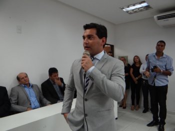 Rodrigo comunicou neste sábado, 7, através das redes sociais sua decisão de continuar prefeito de São José da Laje