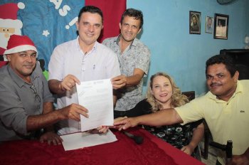 Prefeito Areski Freitas e vice Zé Alfredo com a deputada Rosinha da Adefal e dirigentes da Adefup