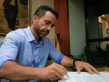 Governador Paulo Dantas assinou o decreto que criou o grupo de trabalho (Foto: MDB)