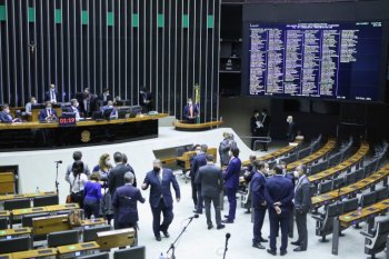Sessão legislativa para analisar a PEC dos Precatórios (Foto: Antônio Augusto/Câmara dos Deputados)