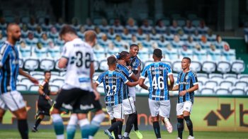 Grêmio saiu na frente com Paulo Miranda (Foto: Lucas Uebel/Grêmio FBPA)