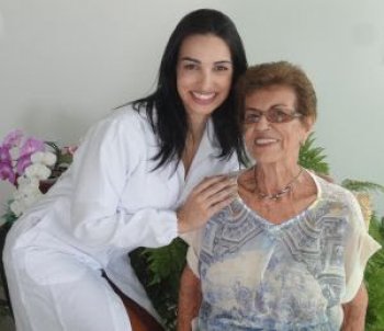 Roberta Bellumat e sua avó | Divulgação
