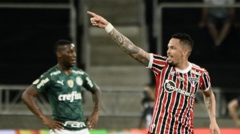 Luciano comemora em Palmeiras x São Paulo (Foto: Marcos Ribolli)