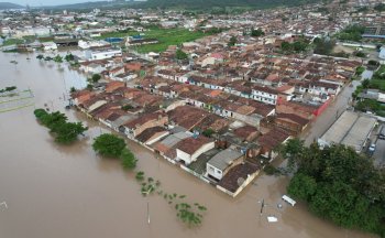 São Miguel dos Campos ficou coberta por água após rio transbordar depois das chuvas em maio e junho - Foto: Edilson Omena / Arquivo
