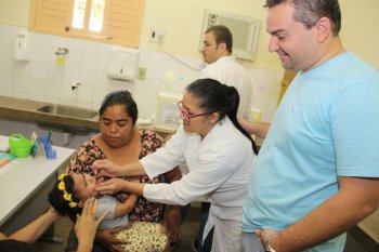 Glifson Magalhães, secretário Municipal de Saúde, acompanha dia D da vacinação nas UBS
