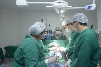 Primeira cirurgia cardíaca em hospital público de Alagoas foi realizada nesta sexta-feira. Olival Santos/ Sesau