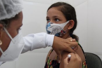 Com público alvo para crianças de 1 ano a menores de 5 anos, imunização  segue até o dia 09 de setembro. Fotos: Roberto Miranda