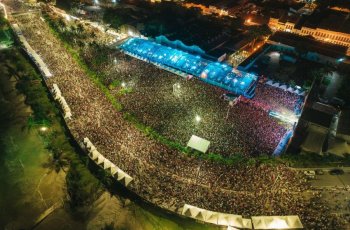 Segunda noite do São João de Maceió reuniu 100 mil pessoas. Foto: Davysson Mendes / Secom Maceió