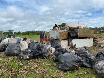  pescadores retiraram 4.700 kg de lix da Laguna Manguaba