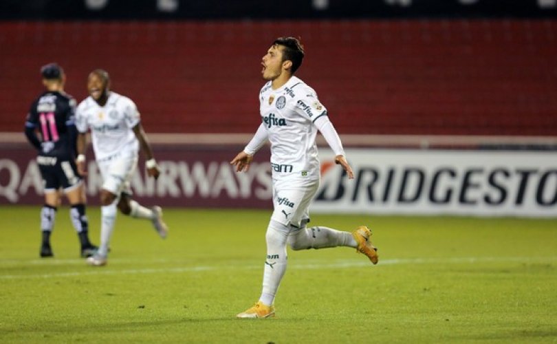 Raphael Veiga fez o gol da vitória (Foto: Staff Images/Conmebol)